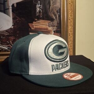 NEW ERA VINTAGE CAP COLLECTION NFL ADJUSTABLE SNAPBACK PRE-OWNED CONDITIONS GOOD